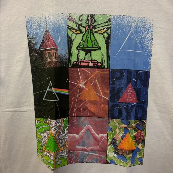 Pink Floyd Dark Side of the Moon album T-shirt size large - Image 2