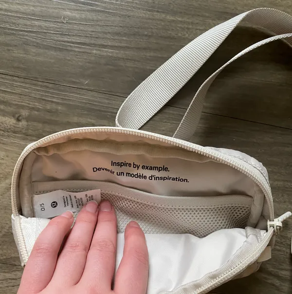 Lululemon Canada  Belt Bag - Image 7