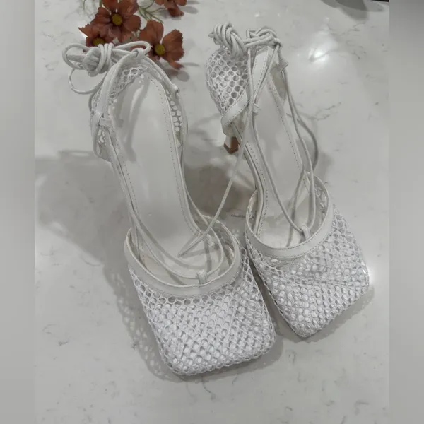 Chic White Mesh Lace - Image 2