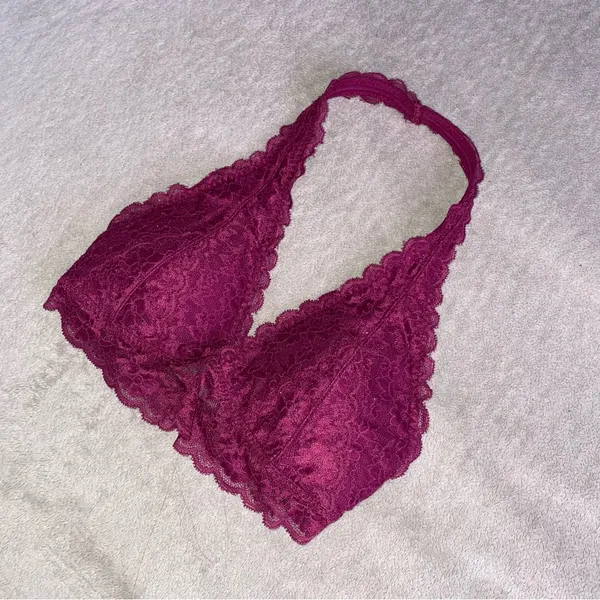 Gilly hicks hollister Lace Halter Bralette in Berry - Women Intimates - Image 2