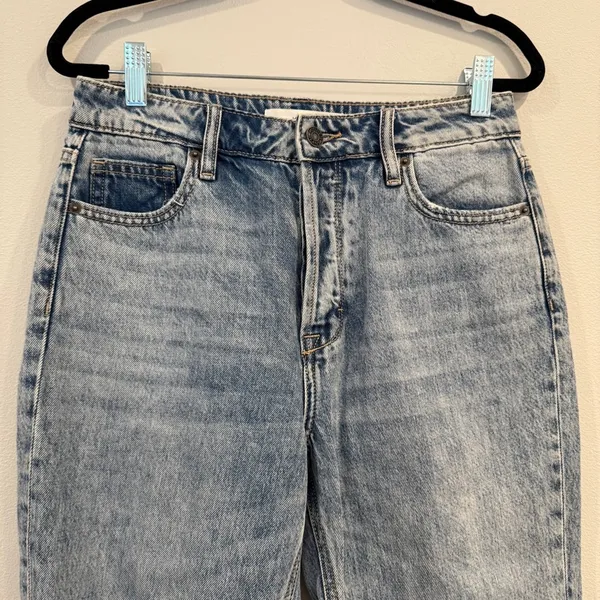 Hidden Jeans with Fray Bottom Ripped Jeans - Image 4