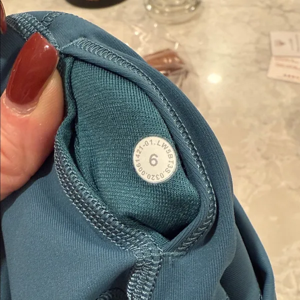 Lululemon wonder under 28 inch leggings - Image 4