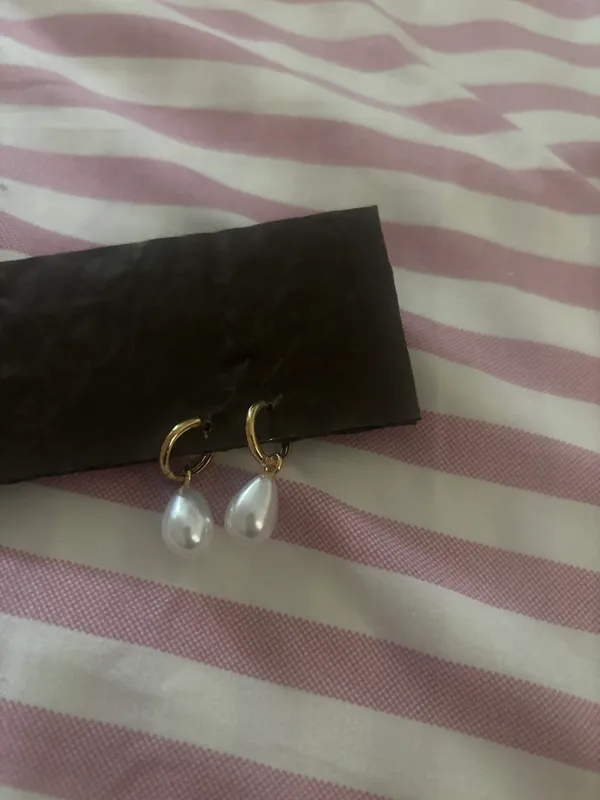 Gorjana 14k Gold plated Rice Pearl Huggie Earrings - Image 4