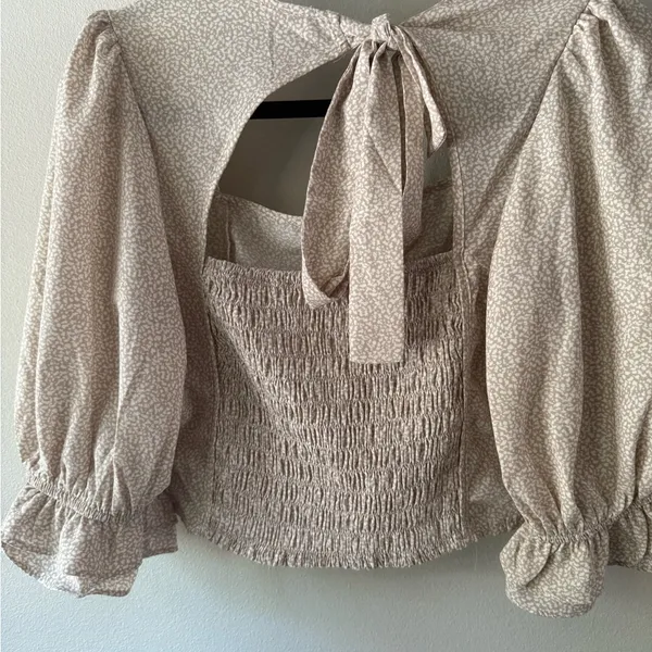 Sienna Sky Smocked Waist Cropped Top Bow Size Medium - Image 16