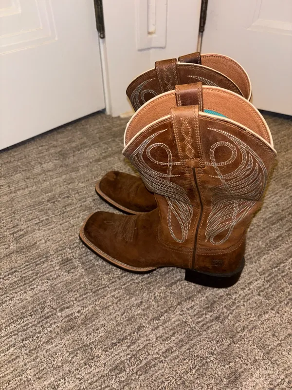 Ariat Round Up Wide Square Toe Western Boot - Image 3