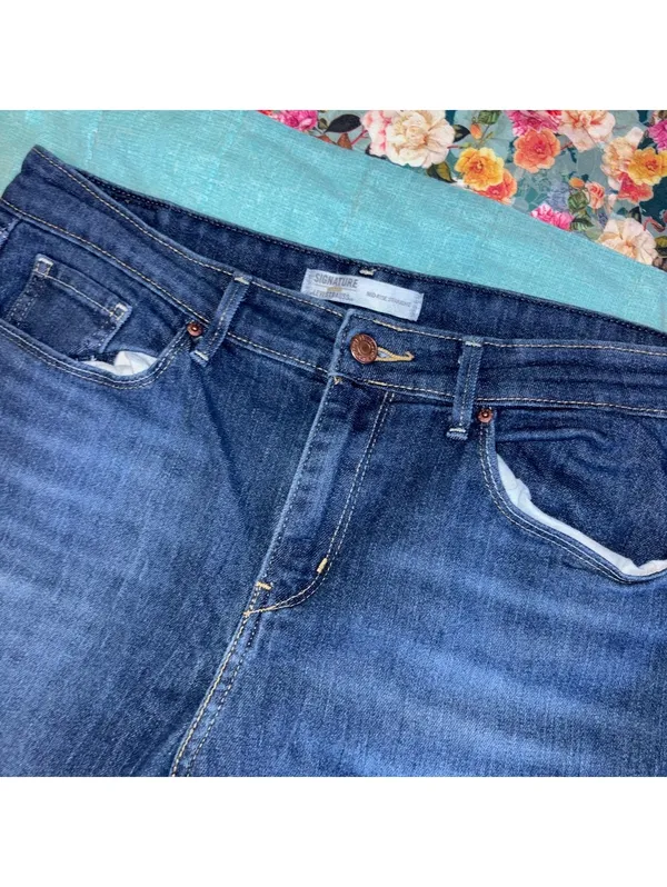 Levi's Signature Mid-Rise Straight Jeans Waist 31 x L28 Classic Denim Blue - Image 2