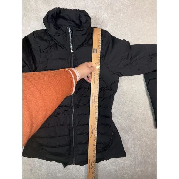 Lululemon Fluffed Up Jacket Women's 6 Black Zip Up Goose Down Reflective Running - Image 12
