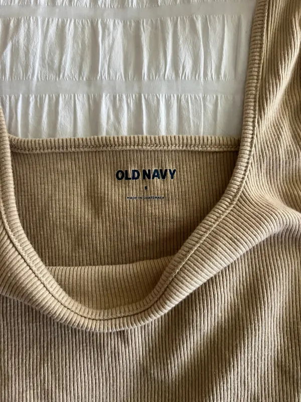 Old Navy Tanktop - Image 2