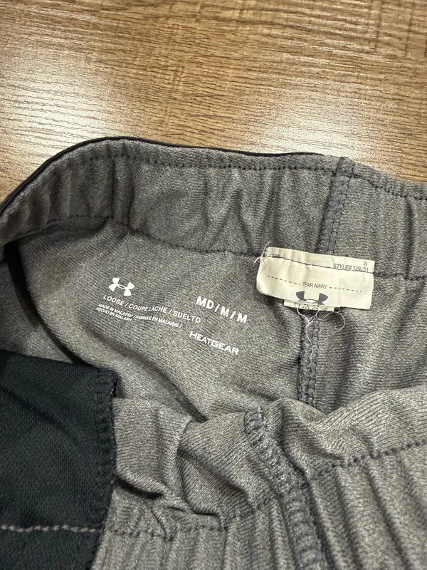 Under Armour shorts gray - Image 2