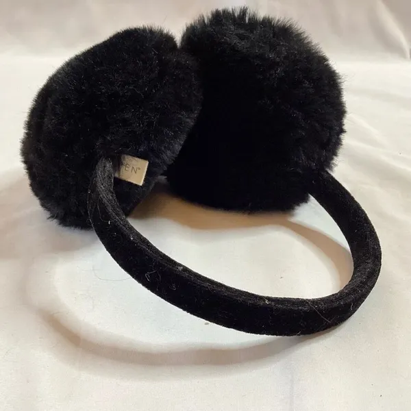 Aspen Black Faux Fur Earmuffs - Image 4