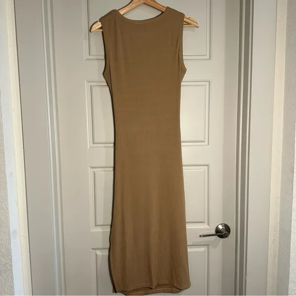Women's Midi Bodycon Side Slit Sleeveless Cut Out Dress‎ Medium - Image 5