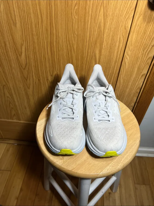 Hoka Women's Light Gray/White Cushioned Running Shoes - Image 5