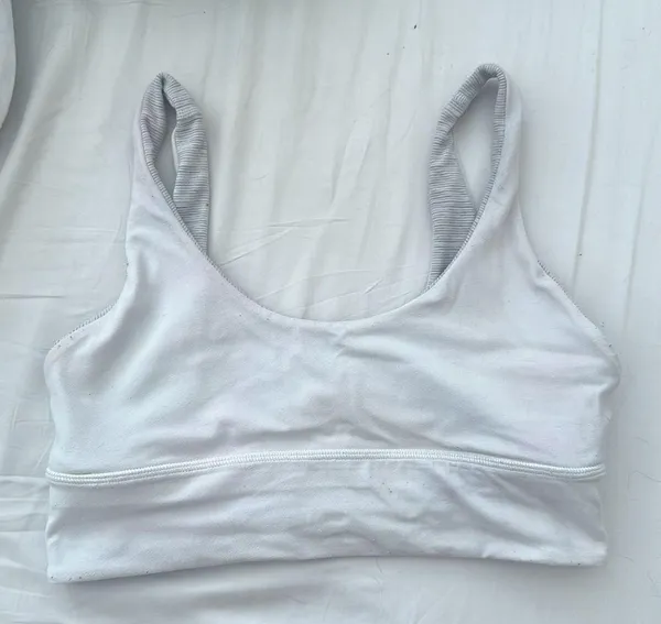 Lululemon reversible sports bra size 10 grey and white stripes - Image 3