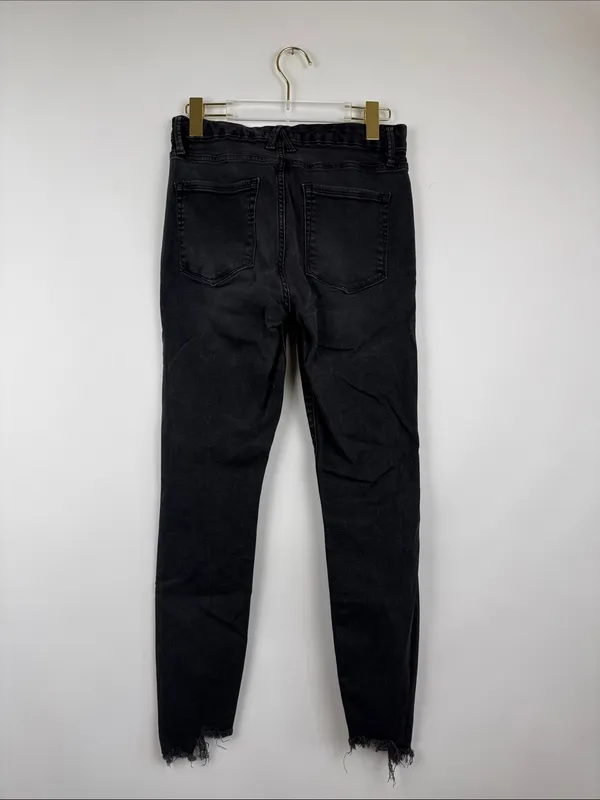 Good American Jeans Skinny Ankle Black Stretch Denim Low Rise Pants 8/29 - Image 4