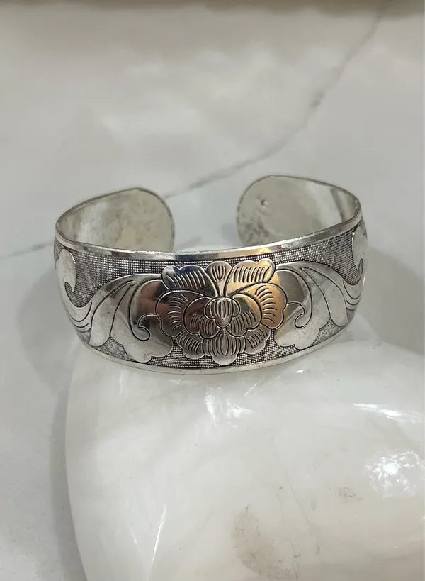 Silver - Image 4