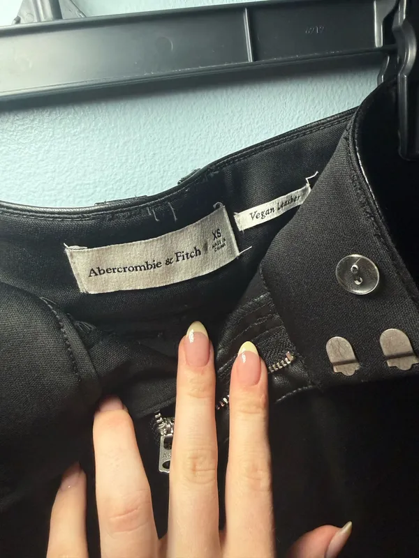 Abercrombie Leather Shorts Vegan - Image 6