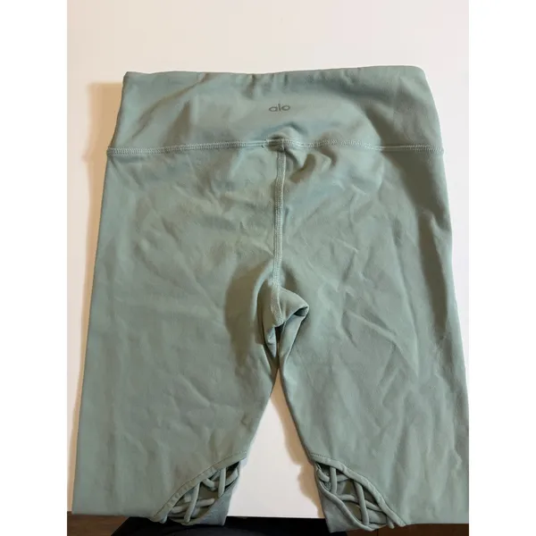 ALO Yoga Entwine Leggings‎ Sage Green Lace-Up Cutout Size S - Image 6