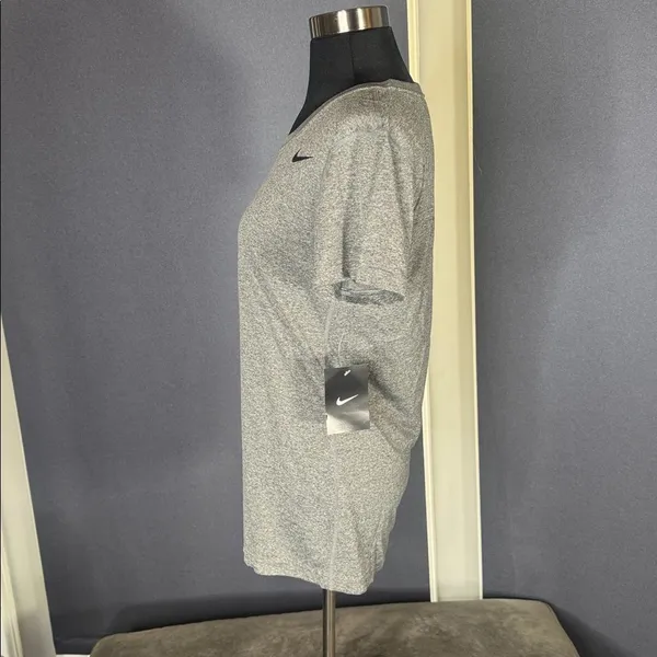 Nike Women’s Gray Dri-Fit Training T-Shirt Short Sleeve 453181-091 Size S NWT - Image 6