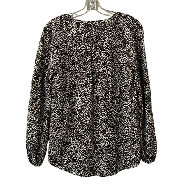Old Navy Women Sz Small Leopard Print Popover Top Long‎ Sleeve Lightweight Shirt - Image 2