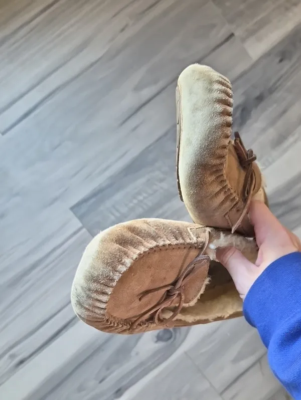 UGG Women's Dakota Suede Moccasin Slippers Chestnut Size 5 - Image 6