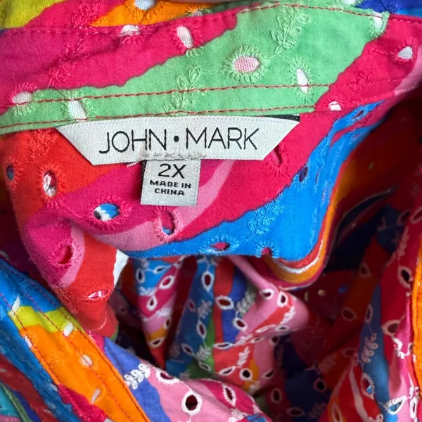 John Mark NWT Watercolor‎ Eyelet Button Front Shirt Mutlicolor Plus Size 2X - Image 5
