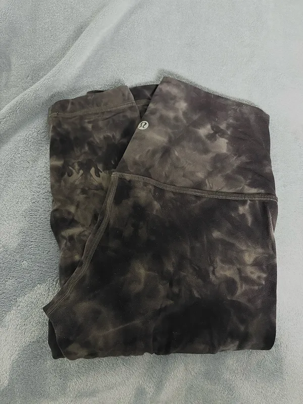 Lululemon Navy Diamond Dye Align Leggings 6 - Image 5