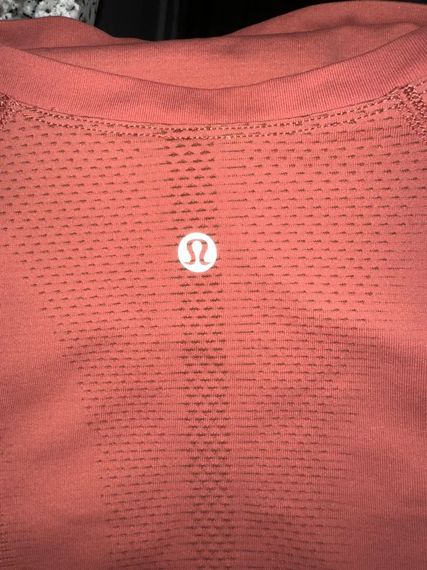 Lululemon top - Image 4
