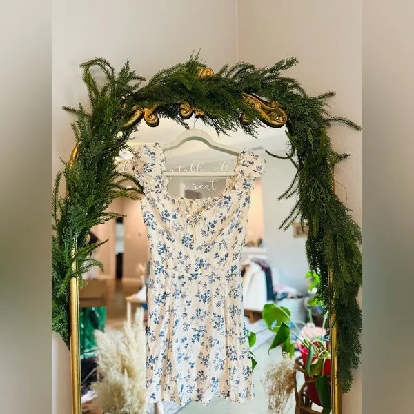 Reformation pacey blue white floral dress size 6 - Image 3