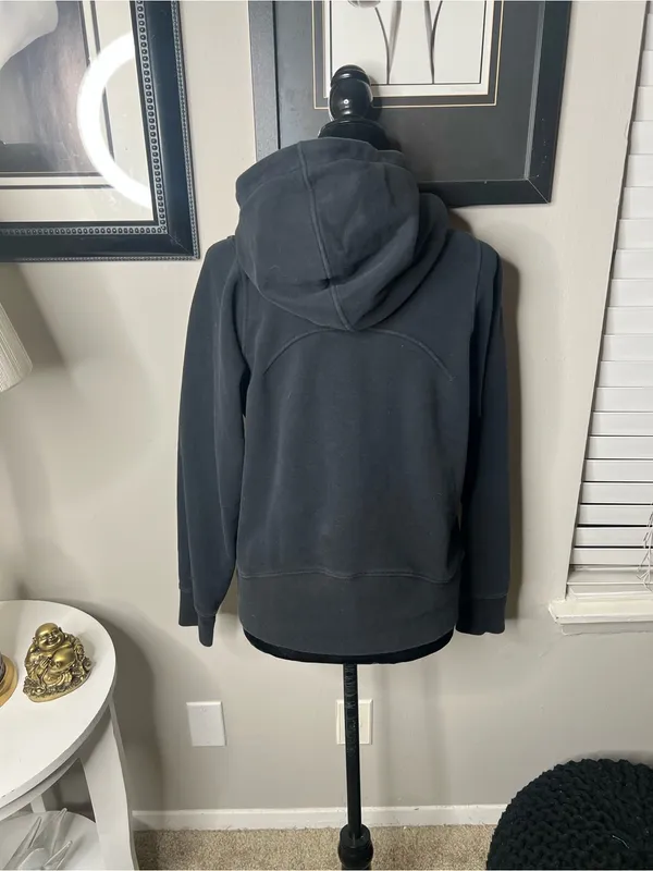 Lululemon Loungeful Hoodie 6‎ black - Image 7