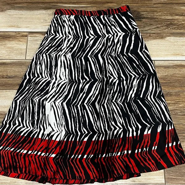 Zara black and white zebra print skirt - Image 6