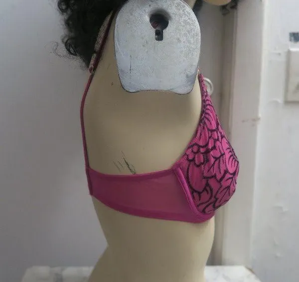 Victoria's Secret very sexy push-up without padding in pink and black size 34C. - Image 4