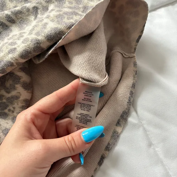Sioni Leopard Print Dolman Sleeve Knit Sweater‎ Womens Small Top Tan Grey Office - Image 5