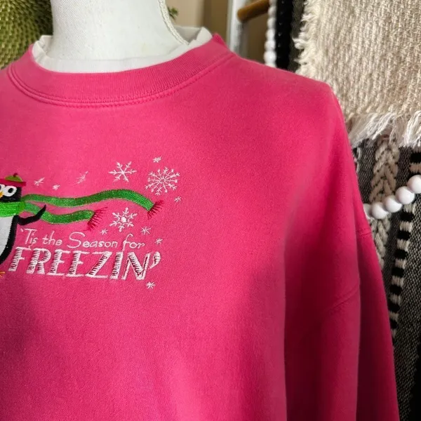 Vintage Christmas Winter Penguin Grannycore Double Crewneck Pink Sweatshirt - Image 3