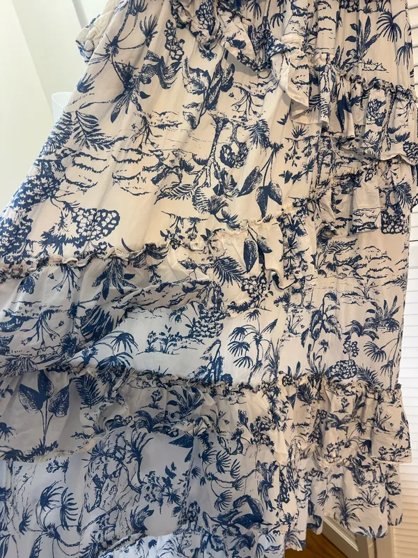 Boutique Blue and White Floral Maxi Dress - Image 4
