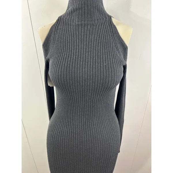ASTR the Label Cold Shoulder Mock Neck Midi Sweater Dress in Charcoal. Size S. - Image 7