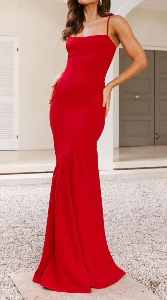 Hello Molly DEAR EMILIA SPARKS OF ATTRACTION MAXI DRESS RED - Image 2