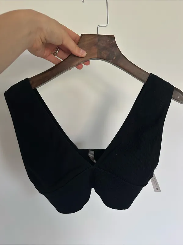 Black Deep V Crop Top Small - Image 4