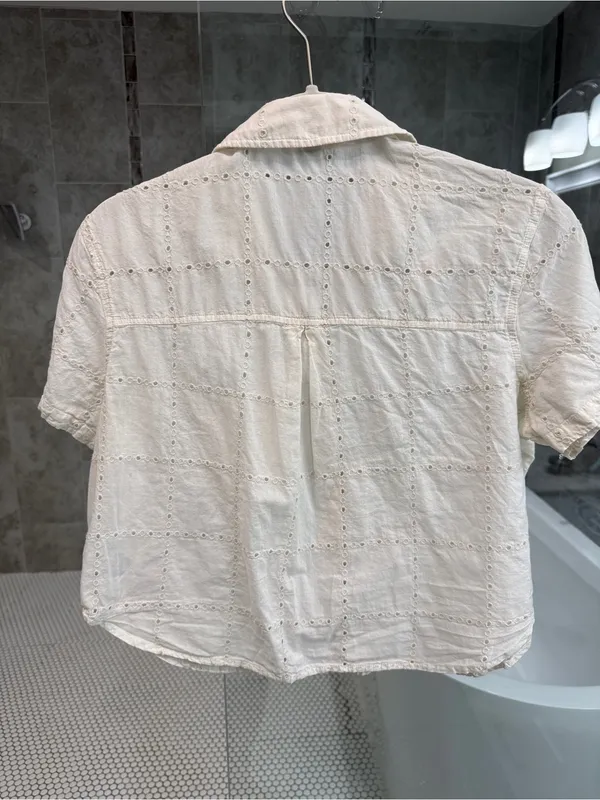 American Eagle Short-Sleeve Eyelet Button-Down Shirt - XS cream - Image 4