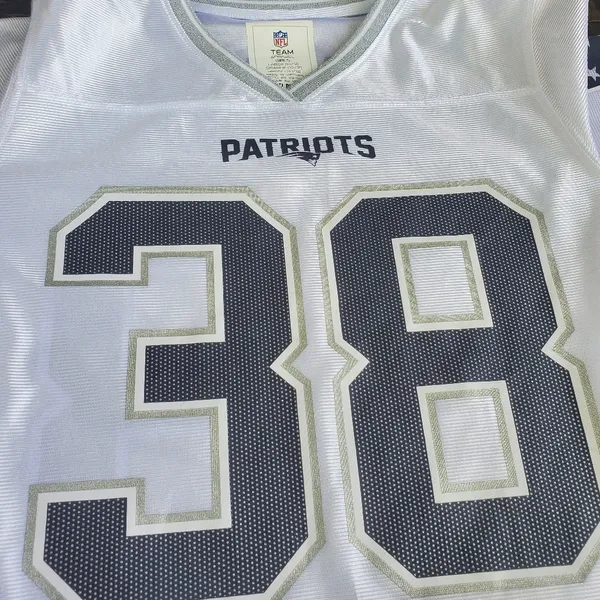 Patriots jersey 38 Stevenson women's s or girls 10-12 new with tags team appare - Image 2