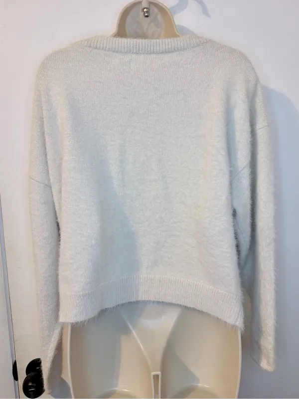 Beverly and Beck XS Cream Fuzzy Boat Neck Sweater Oversized - Image 8