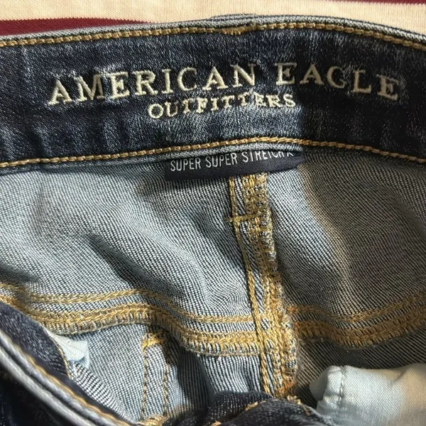 American Eagle Women's Super Stretch High-Rise Distressed Jegging‎ Jeans Size 6 - Image 12