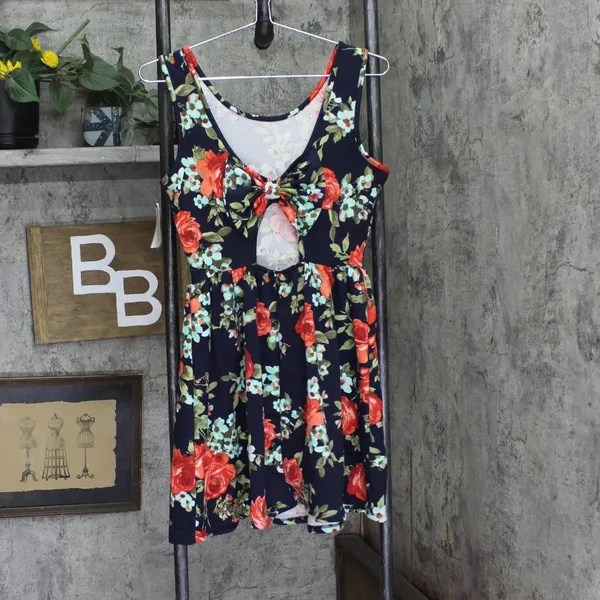NWT Crystal Doll Juniors Floral Skater Fit & Flare Dress 2682475 Navy Blue S - Image 4