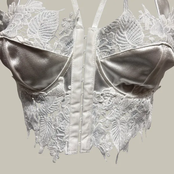 White Satin Lace‎ Corset Crop Top Bustier Hook Front Floral Applique Cottagecore - Image 3