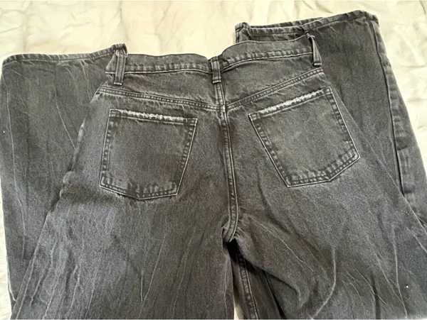 Old Navy Wide-Leg Jeans - Image 3