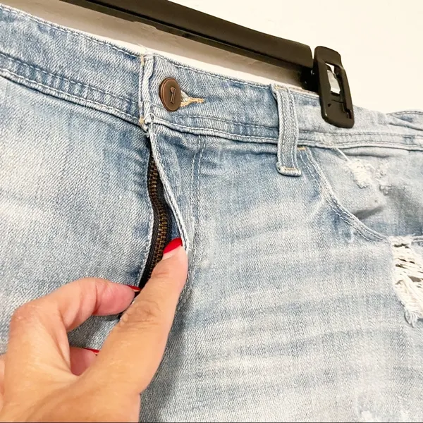 Pilcro And the Letterpress Jean Shorts Distressed Size 29 ‎ Blue Anthropologie - Image 5