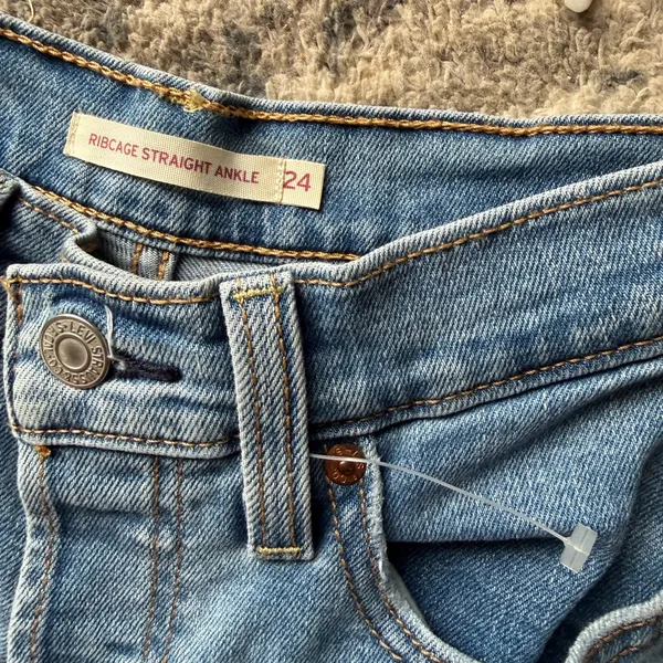 Levis ribcage straight ankle - Image 7