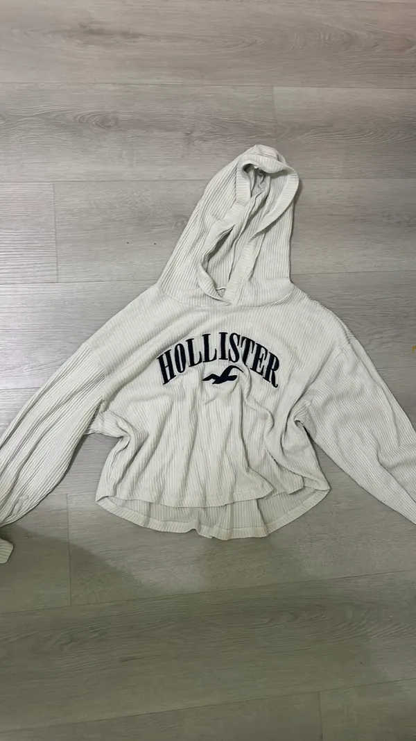 Hollister Cropped Sweater White Knit - Image 3