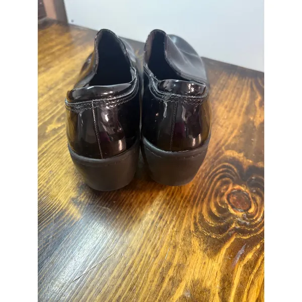 Clarks Black Patent Shoes‎ Size 7.5 - Image 6