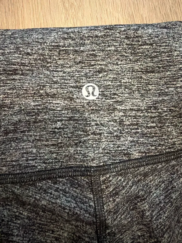 Heather Grey Lululemon Leggings Wunder Under - Image 4