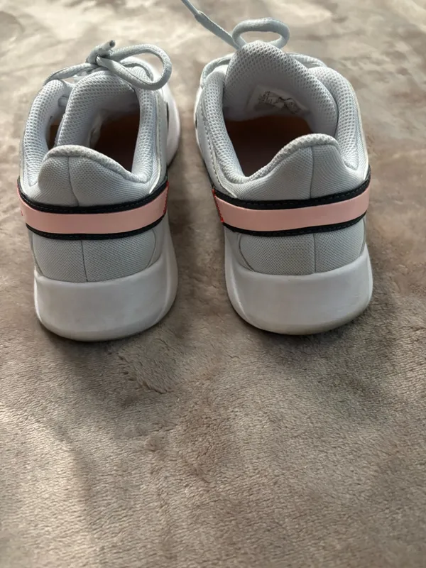 Nike Legend Essential 2 Women’s Sneakers Size 6.5 White/Gray/Pink - Image 11